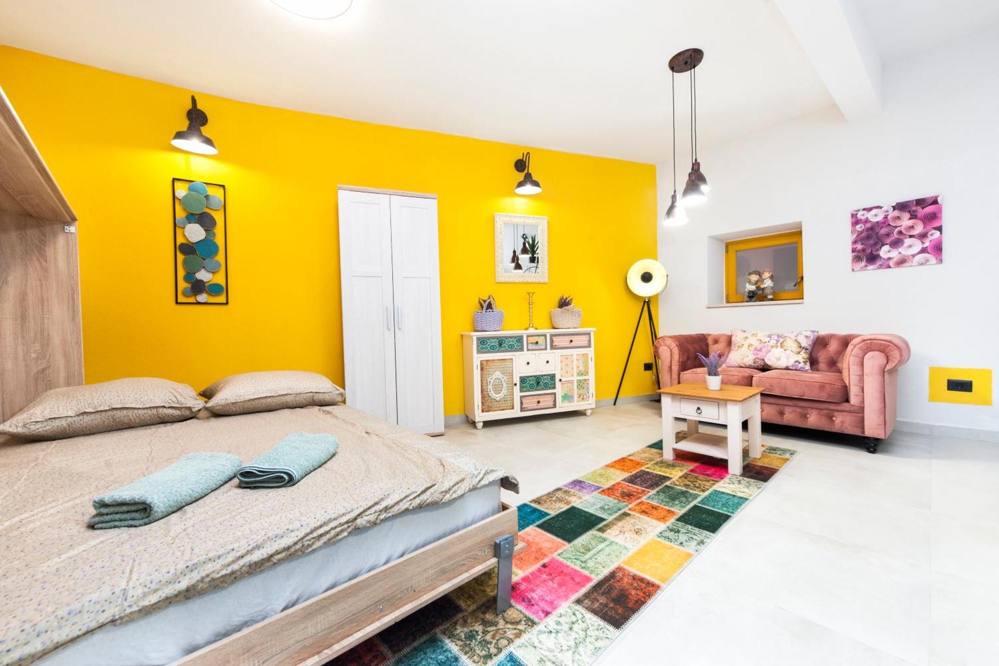 Apartman Paulina Ровин Екстериор снимка